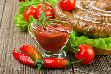 tomato sauce with sausage and pepper
