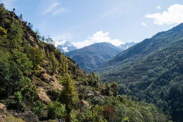 Obraz na płótnie Canvas Hiking Trail, Everest Base Camp Trek in the Nepalese Himalayas Between Jiri and Lukla