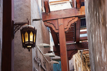 Fototapeta premium Traditional Arabic metal streetlight
