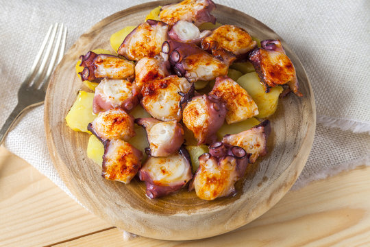 290 Best Pulpo A La Gallega Images Stock Photos Vectors Adobe Stock