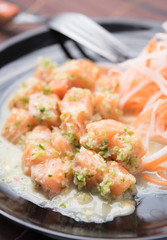 Spicy salmon salad