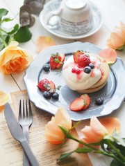 オシャレなイチゴパンケーキでティータイム