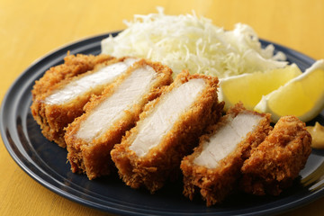 とんかつ　Japanese pork cutlet Tonkatsu