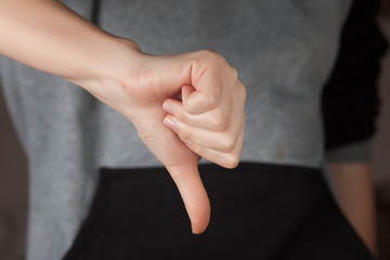 Obraz premium Finger up and down