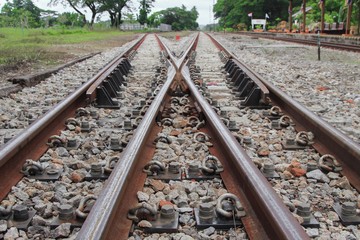 railroad tracks
