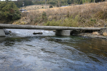 高知県四万十市　タニガミ沈下橋（別名：留が奈路沈下橋）