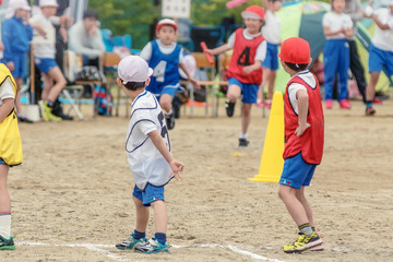 小学校の運動会風景