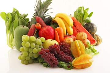 新鮮な野菜と果物　
