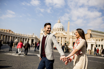 Obraz premium Loving couple in the Vatican, Italy