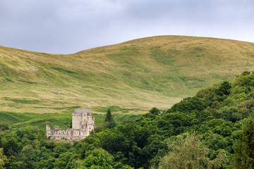 Fototapeta premium Verdent forest and hills around Castle Campbell near Dollar, Scotland.