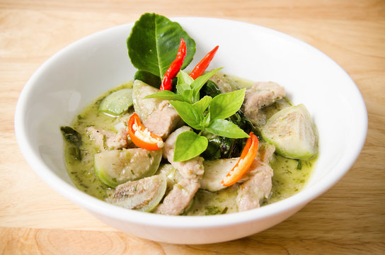 Thai food, Green curry pork in a bowl