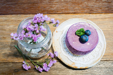 Obraz na płótnie Canvas Blueberry mousse cake