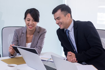 Business people meeting for project discussion