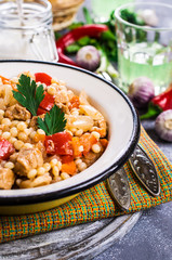 Pasta with vegetables and meat