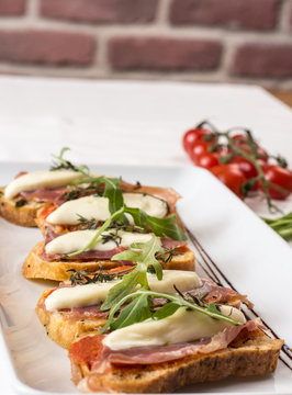 Bruschetti italian style