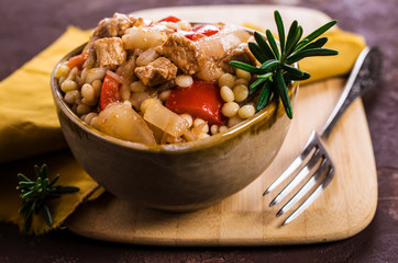 Small pasta with vegetables