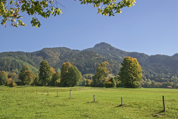 Herbsttag im Isarwinkel