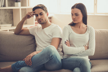 Obraz premium Couple at home