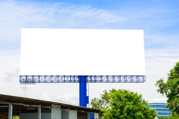 Fototapeta premium Blank billboard ready for new advertisement