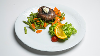 veal steak with beans salad