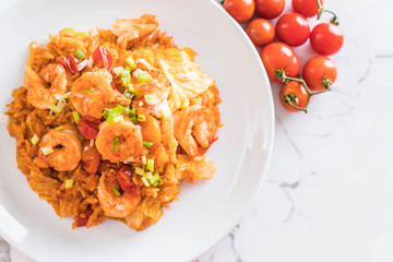 fried rice with korea spicy sauce and shrimps