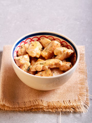 Creamy chicken fillet bites