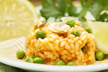 Rice with seafood and lemon