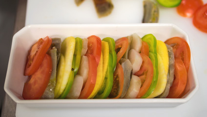 Gemüsegratin zubereiten