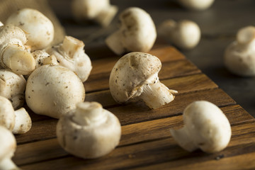 Raw Organic Baby Button Mushrooms