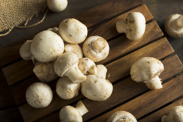 Raw Organic Baby Button Mushrooms