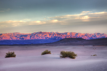 Fototapeta premium Sands, Mountain, Sunset glow, Death Valley National Park