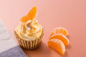 Mandarin cupcake