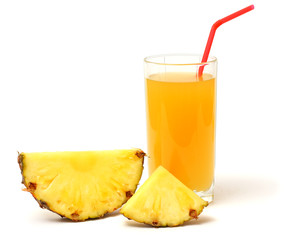 Fototapeta na wymiar Sliced ripe pineapple with juice isolated on white background