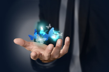 mani, farfalla, libertà,volare, leggera