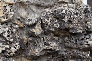 Laying of wild stone