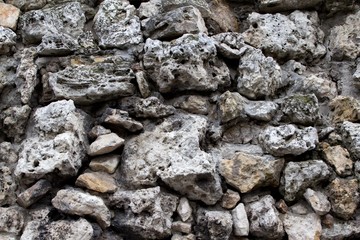 Laying of wild stone