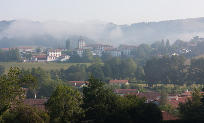 Sare dans la brume