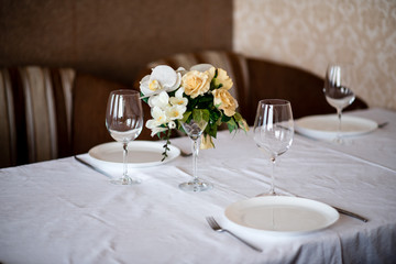 Beautiful table decor from flowers.