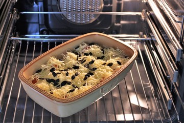 An image of a casserole - SERIES - Image 24 of 28