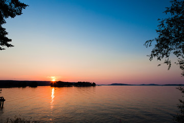 Fototapeta na wymiar Sunset on a lake