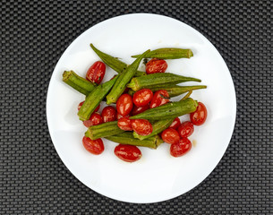 Okra cooked with red tomatoes
