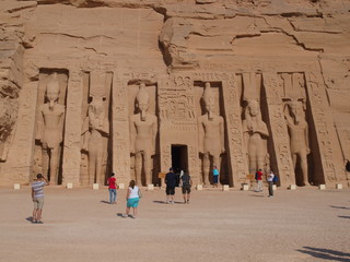 Nilkreuzfahrt in Ägypten, Abstecher nach Abu Simbel
