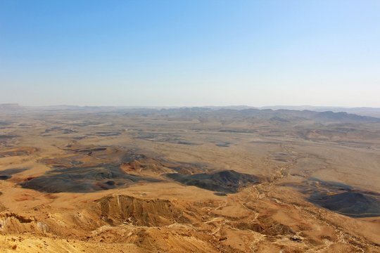 Mizpe Ramon lookout to Big Crater in the Desert of Negev, Israel