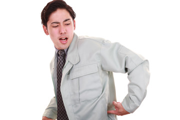 腰痛に苦しむ宅配人
