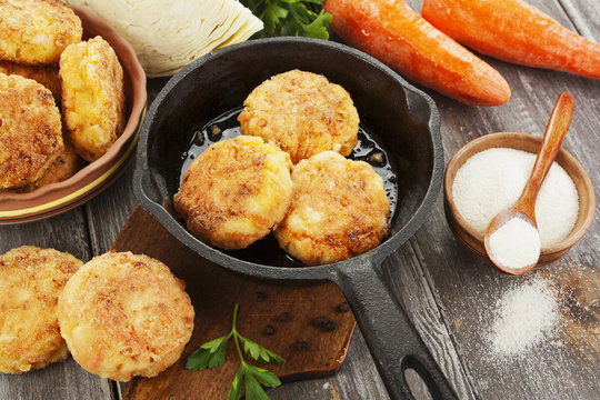Vegetarian cutlets with cabbage and carrot