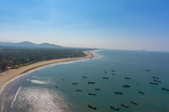 View of the beach from the tower-gopuram in Murudeshwar