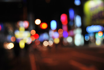 De focused street light in multiple colors