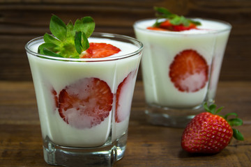 Yogurt with strawberry 