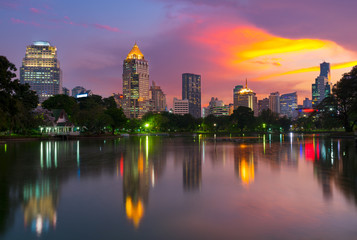 Fototapeta na wymiar Sunset scence of Bangkok skyline panorama
