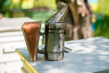 beekeeping bellows